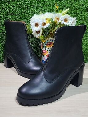 Madewell The Alyce Zip-Front Lugsole True Black Boots - US Women's 9 M New